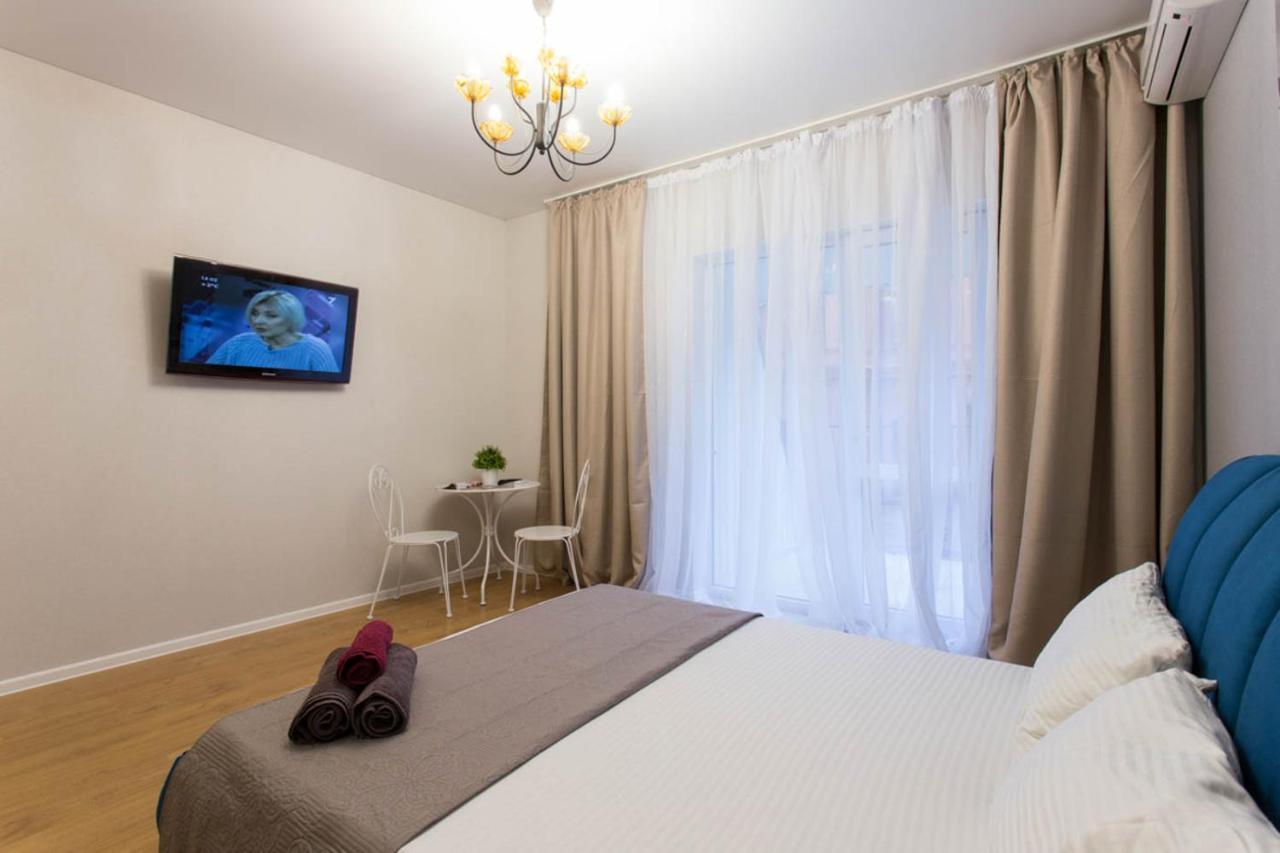 Studio Near Metro Yaroslava Mudroho, Universytet - Mykoly Khvylovoho Str 5-3 Kharkiv Exterior photo