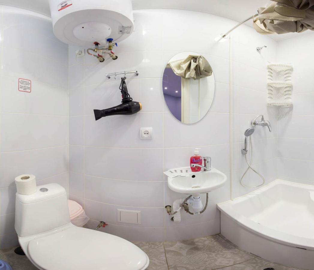 Studio Near Metro Yaroslava Mudroho, Universytet - Mykoly Khvylovoho Str 5-3 Kharkiv Exterior photo